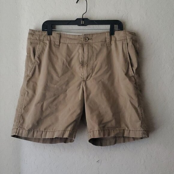Old Navy Other - Old Navy size 36 Lived-In Straight 8 inch "Doe A Deer" khaki shorts